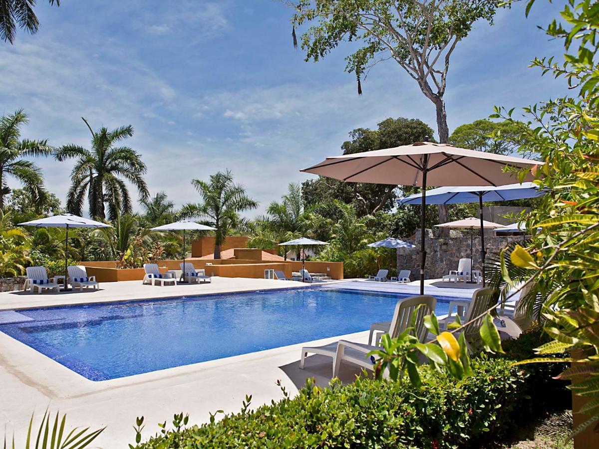 Hotel Ixzi Plus Ixtapa  Eksteriør billede