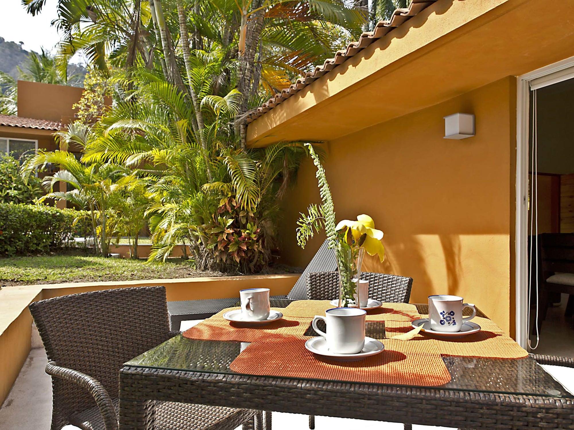 Hotel Ixzi Plus Ixtapa  Eksteriør billede