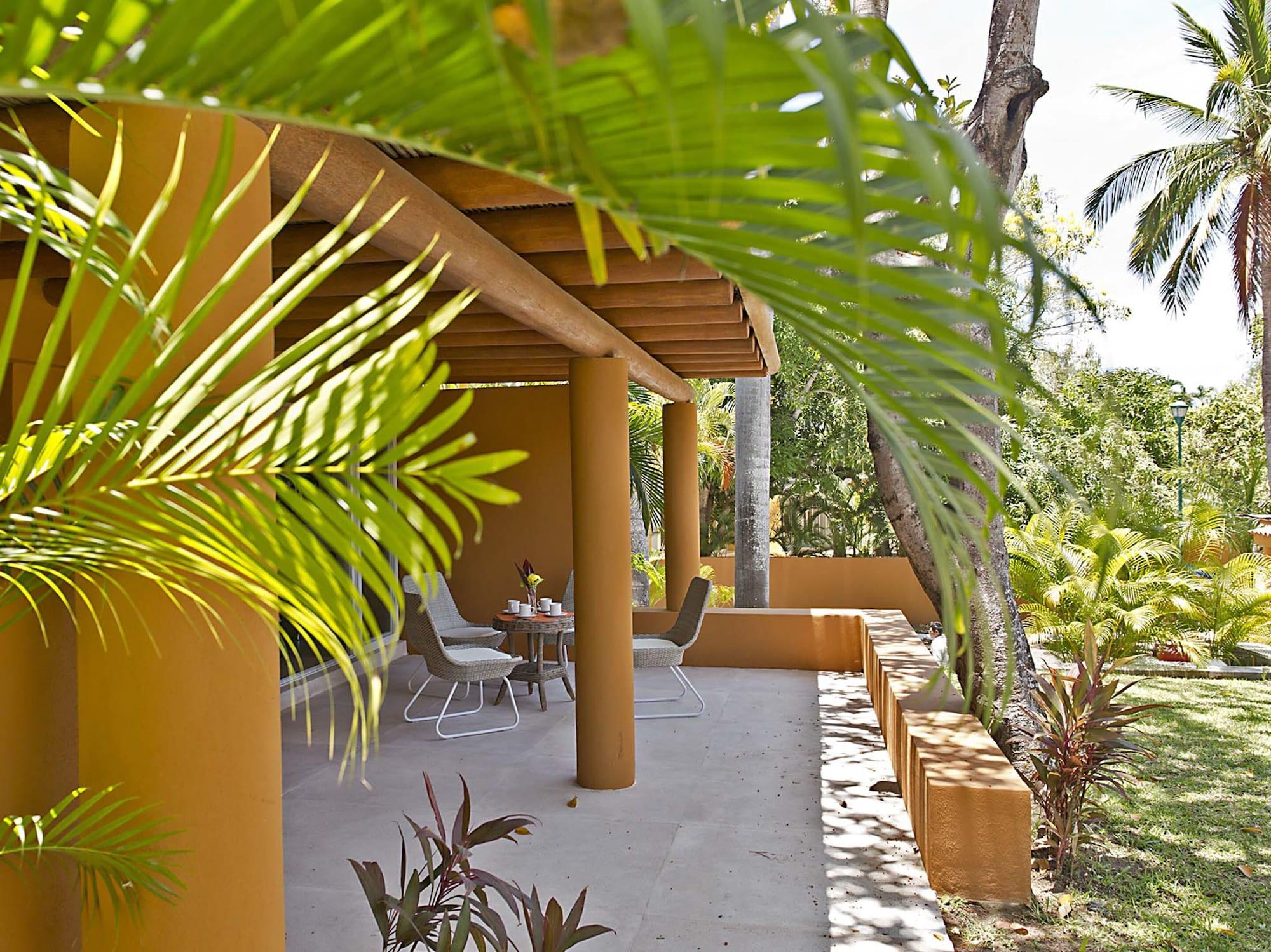 Hotel Ixzi Plus Ixtapa  Eksteriør billede