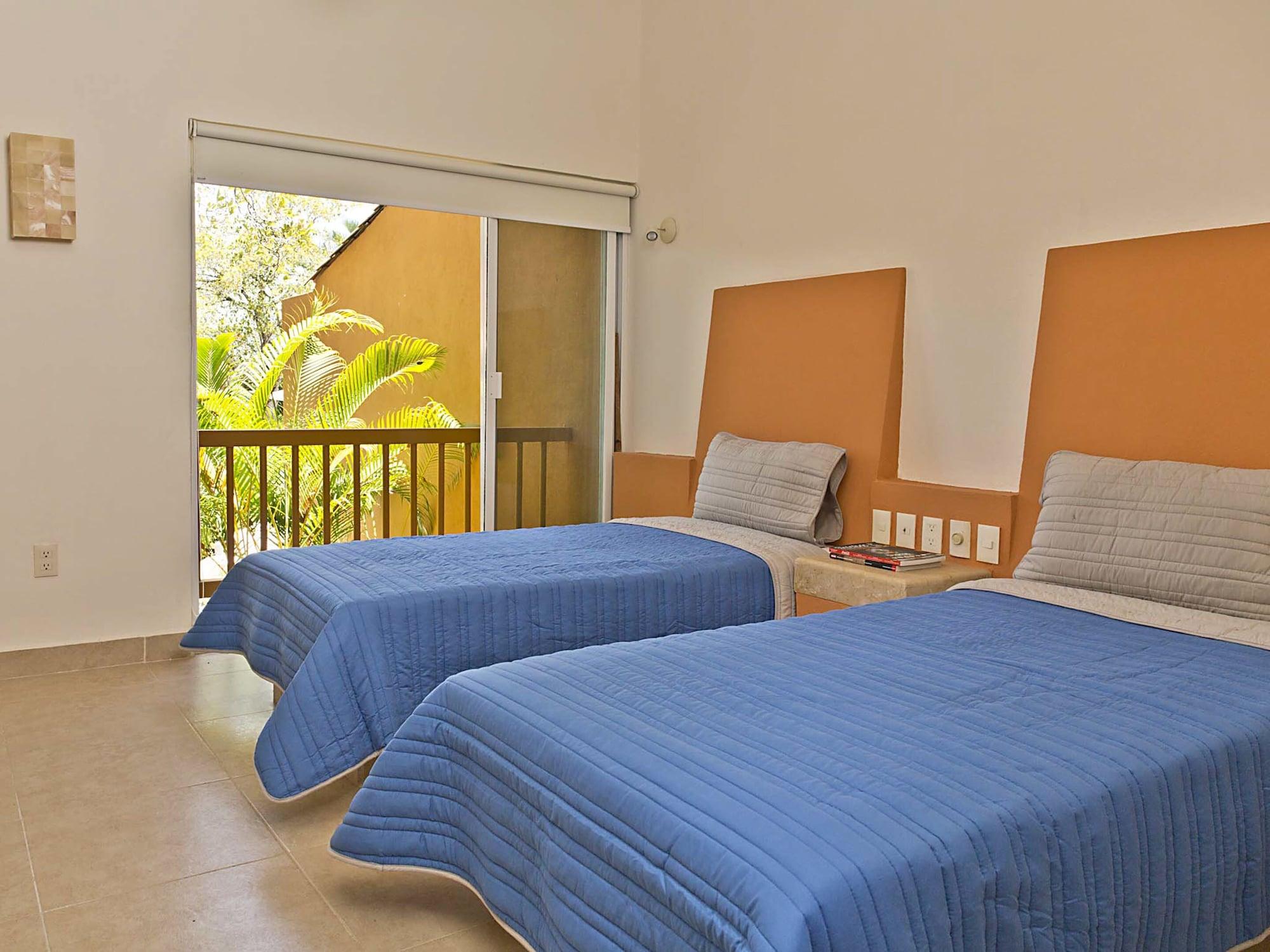 Hotel Ixzi Plus Ixtapa  Eksteriør billede