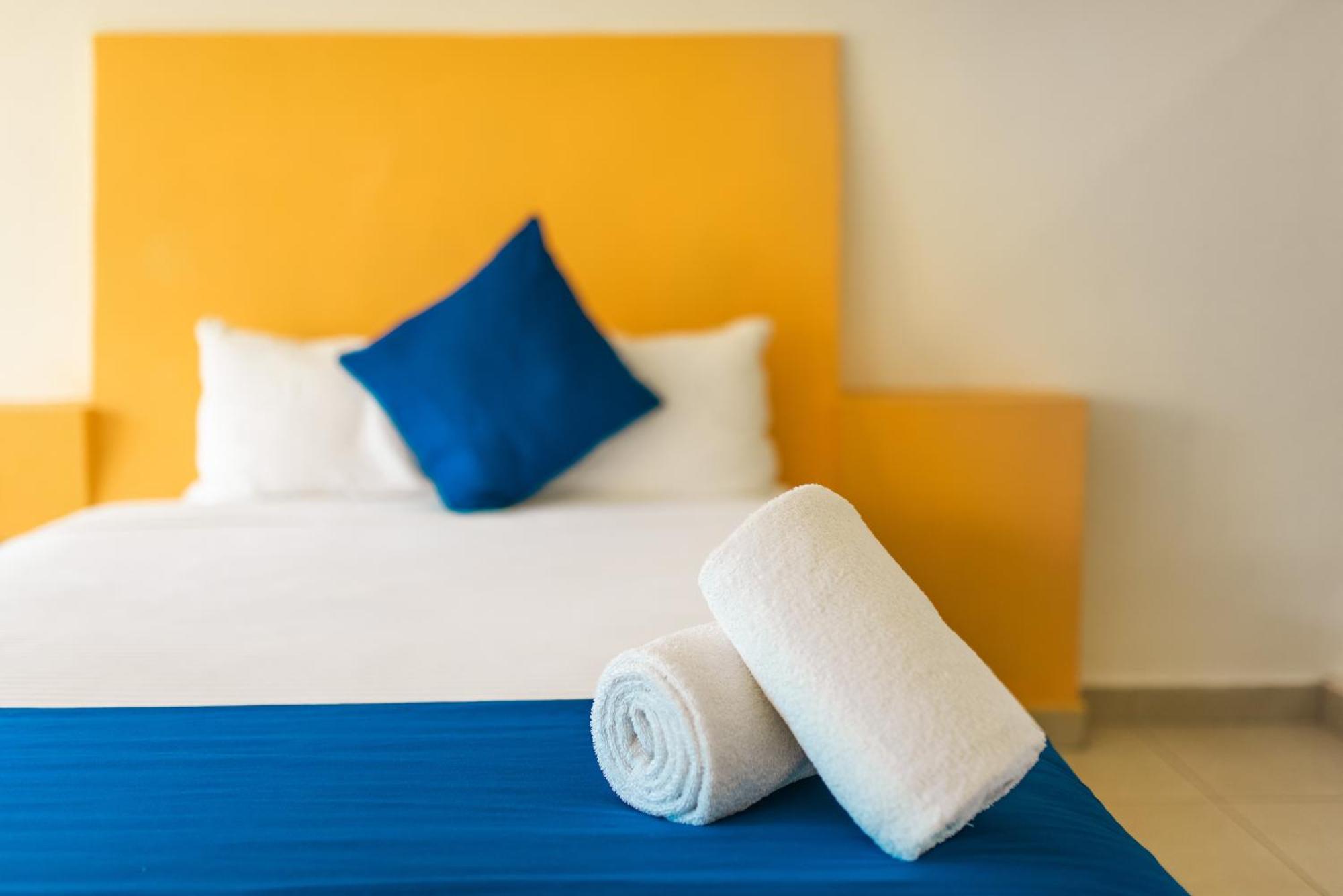 Hotel Ixzi Plus Ixtapa  Eksteriør billede