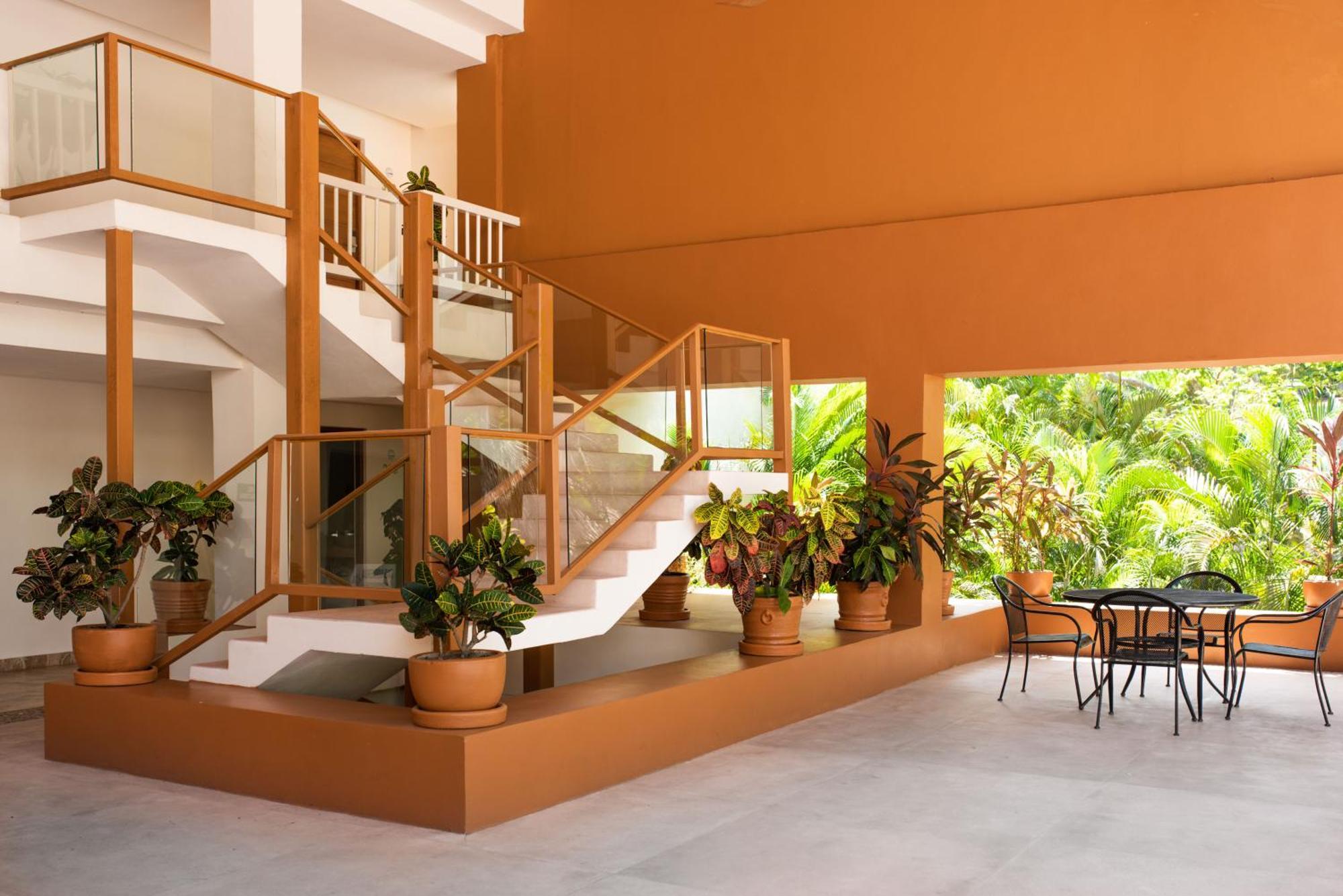 Hotel Ixzi Plus Ixtapa  Eksteriør billede