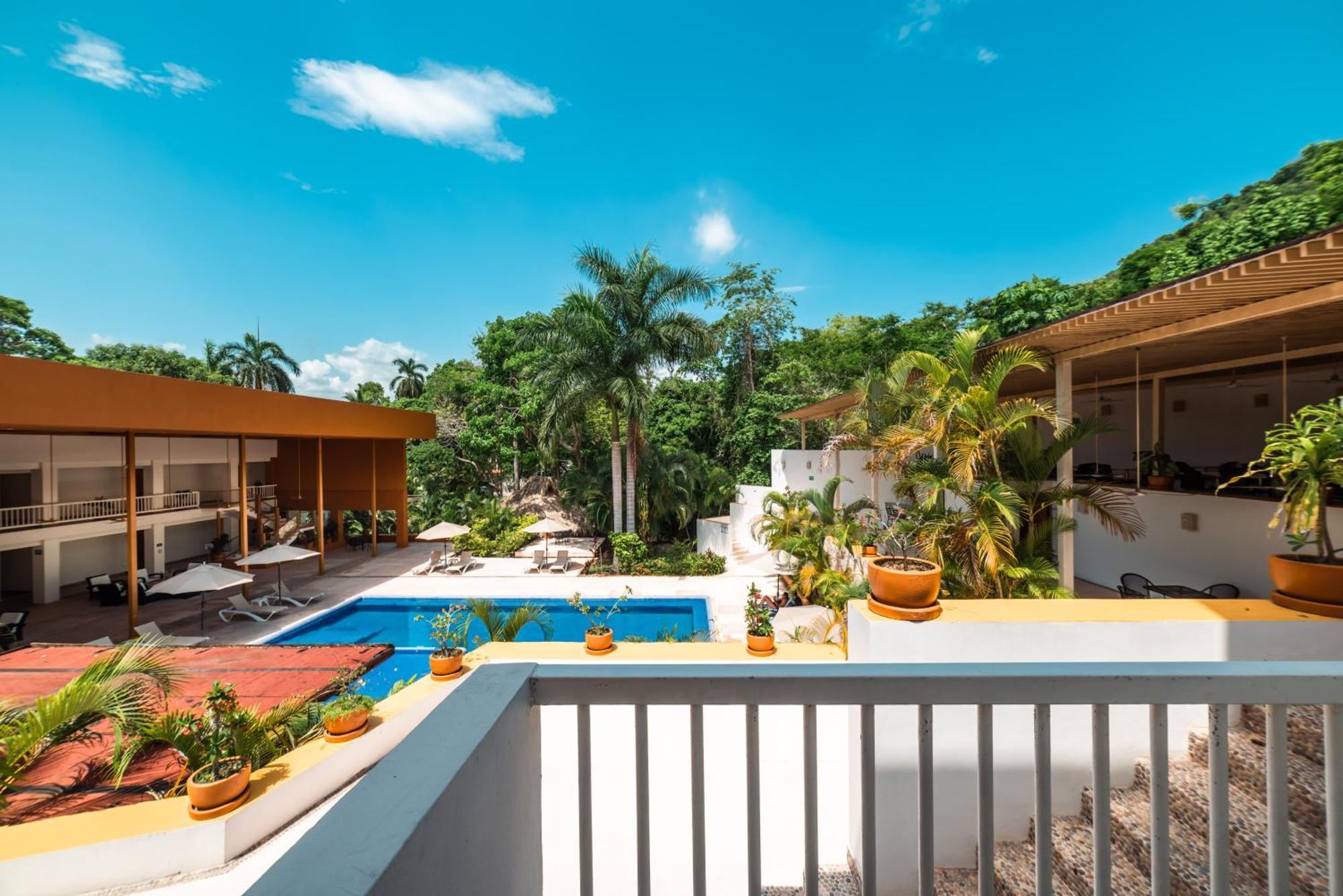 Hotel Ixzi Plus Ixtapa  Eksteriør billede