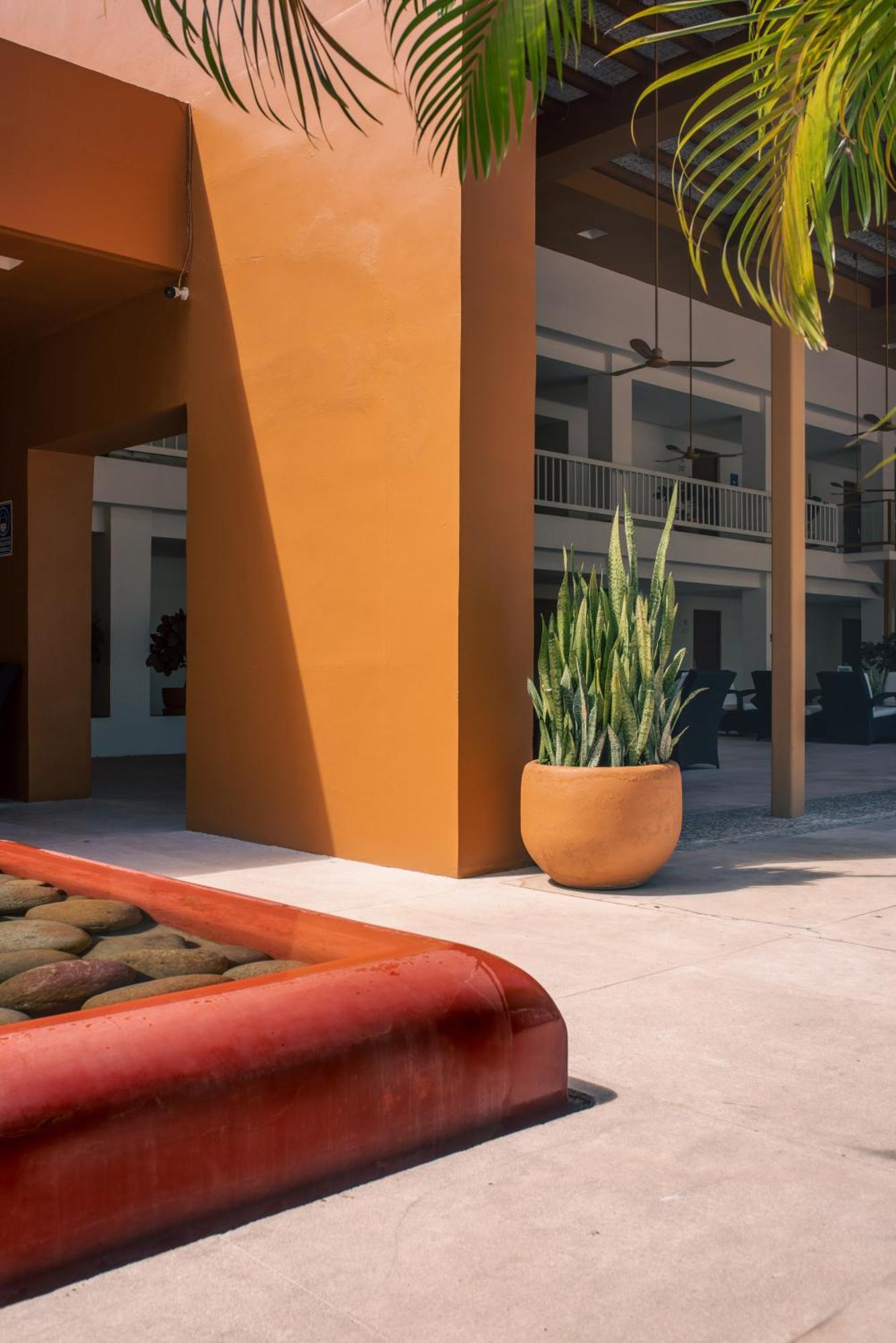 Hotel Ixzi Plus Ixtapa  Eksteriør billede